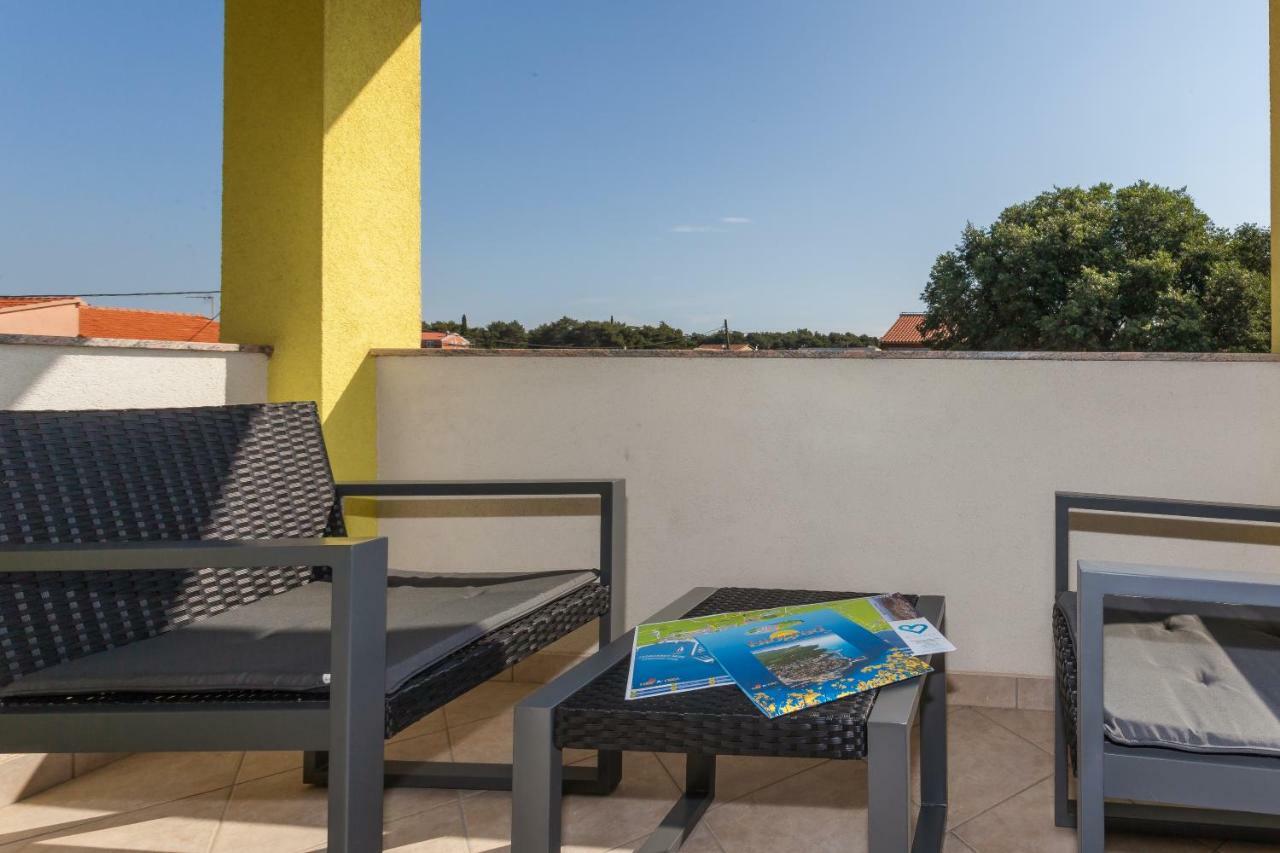 Apartments Mrsic Biograd Na Moru Dış mekan fotoğraf
